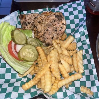 Quinlan's Bar and Grill - American Near Me - Carrollton, Texas Quinlan's Bar and Grill - American Near Me - Carrollton, Texas
