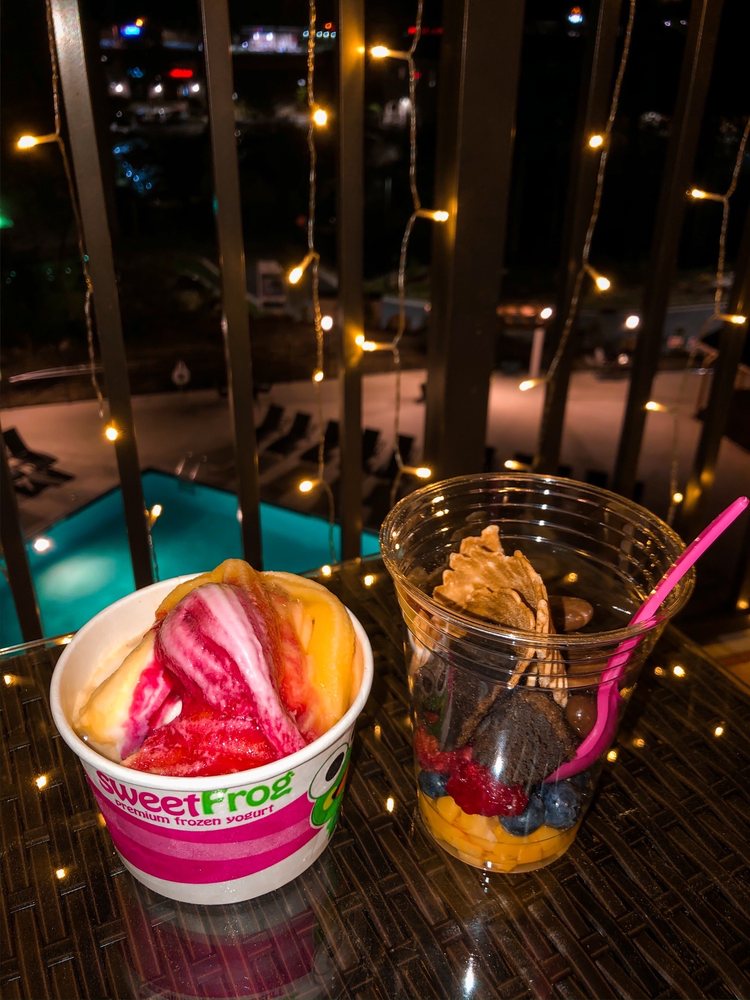 SWEET FROG PREMIUM FROZEN YOGURT 35 Photos & 31 Reviews 1023 Hanes
