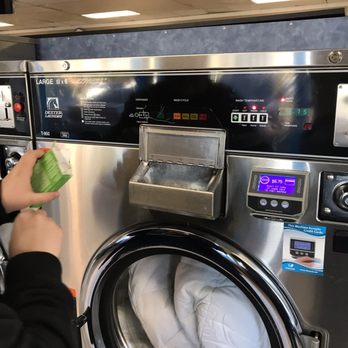 Kings Coin Laundry - Price and size for comparison shopping. - Laundromat Near Me - Minneapolis, Minnesota Kings Coin Laundry - Price and size for comparison shopping. - Laundromat Near Me - Minneapolis, Minnesota