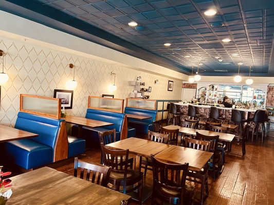 District Bistro by null