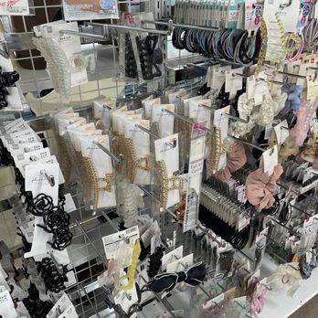 Daiso - Department Stores Near Me - Oxnard, California