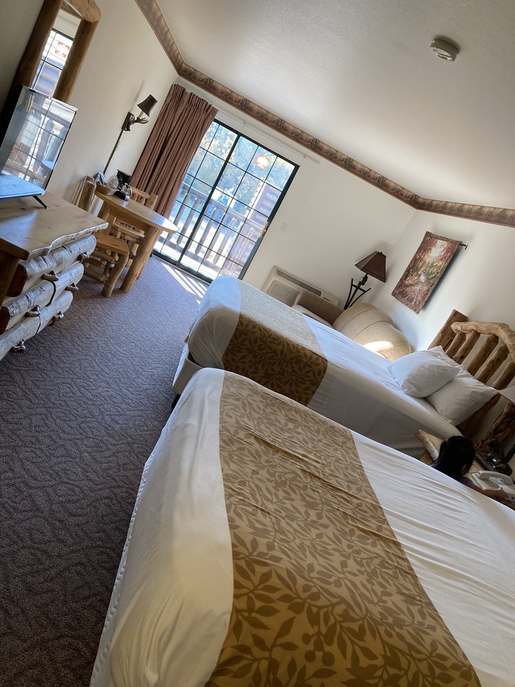 GRAND BEAR LODGE & VACATION VILLAS 14 Photos & 60 Reviews 2643 IL