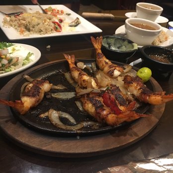 Cenas Kitchen - Shrimp brochettes.  8 total with onions, bell pepper and zucchini. Soooo good! - Tex-Mex Near Me - Houston, Texas