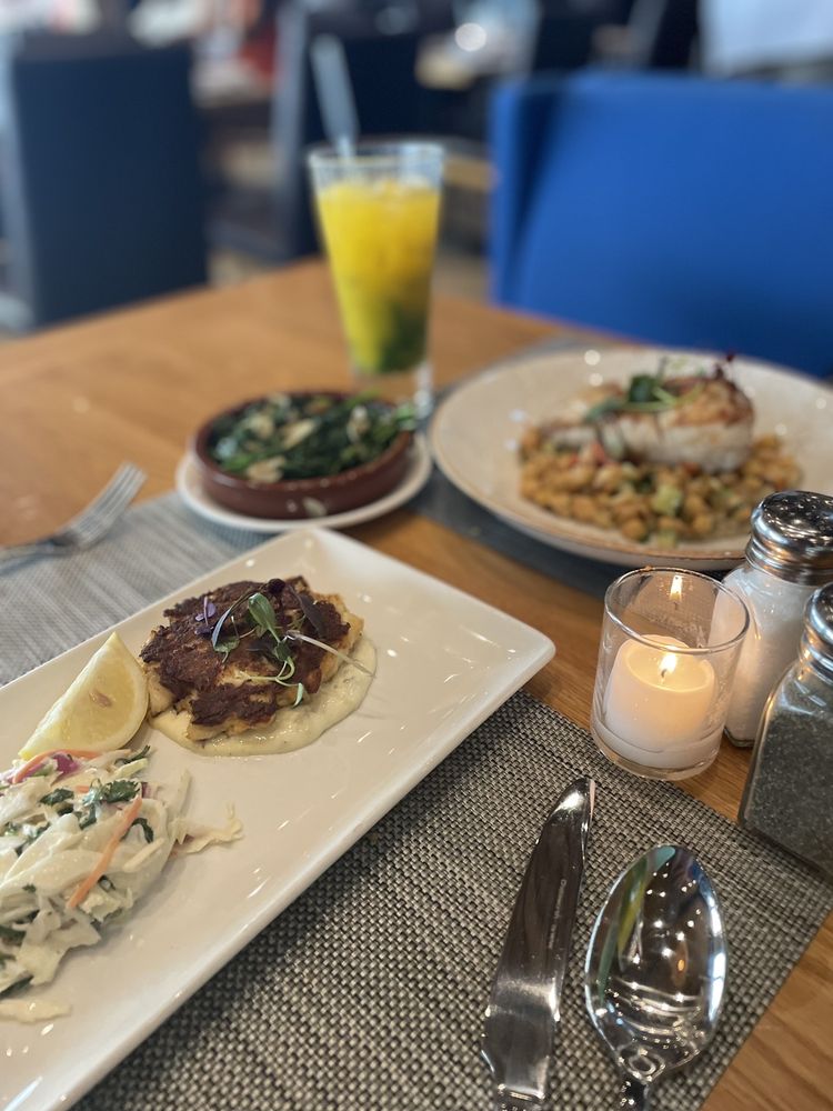 HALF MOON 1252 Photos & 1089 Reviews 1 High St, Dobbs Ferry, New