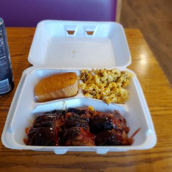 The Pig Rig BBQ - The whole Burnt Ends Platter featuring Corn Bread and Smoked Mac and Cheese. - Barbeque Near Me - Wallingford, Connecticut