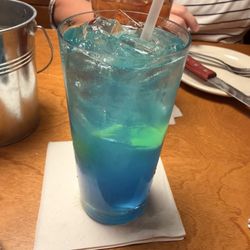 Tropical Breeze mocktail