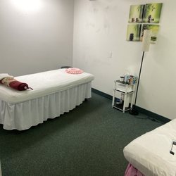 An Essential Massage - Couples assuage room