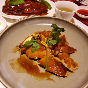 Red 8 - Dim Sum Near Me - Everett, Massachusetts