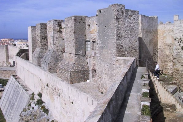 Castillo de Guzman el Bueno by null