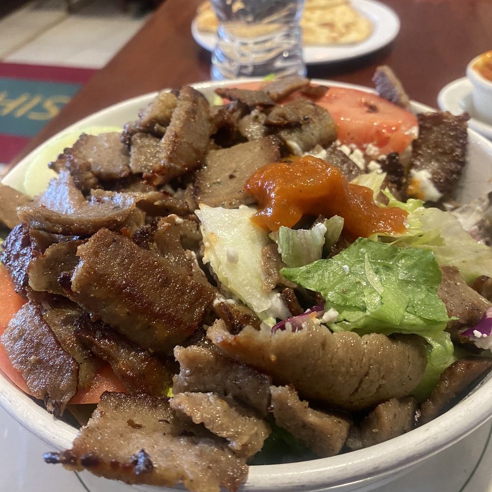 Greek salad w lamb Greek salad w lamb