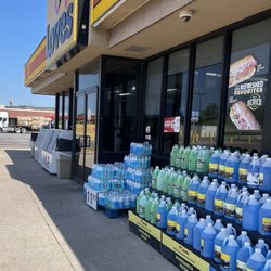 Love's Travel Stop - Entrance