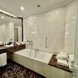 Intercontinental Porto - Palacio das Cardosas - 1 King Junior Suite