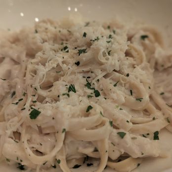 Maggiano's Little Italy - Chicken Alfredo - Italian Near Me - Durham, North Carolina Maggiano's Little Italy - Chicken Alfredo - Italian Near Me - Durham, North Carolina