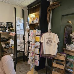 Sisters Coffee and Cafe - Wonderfully displayed