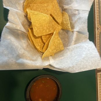 Piramides Mexican Restaurant - Chips and salsa - Mexican Near Me - Aurora, Colorado Piramides Mexican Restaurant - Chips and salsa - Mexican Near Me - Aurora, Colorado