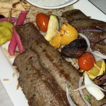 Greek Bistro - Gyro Plate - Greek Near Me - Glendale, California Greek Bistro - Gyro Plate - Greek Near Me - Glendale, California