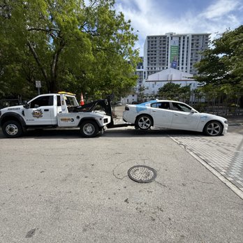 ALB Transpo - Towing Near Me - Miami, Florida ALB Transpo - Towing Near Me - Miami, Florida