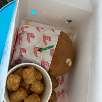 Cluck & Blaze - 8/27/2020 chicken sandwich and tater tots - Chicken Shop Near Me - Long Beach, California Cluck & Blaze - 8/27/2020 chicken sandwich and tater tots - Chicken Shop Near Me - Long Beach, California