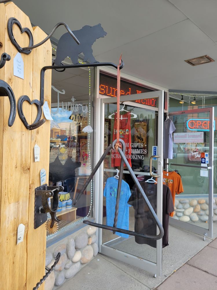 TREASURED MEMORIES 18 Photos 1280 Sheridan Ave, Cody, Wyoming