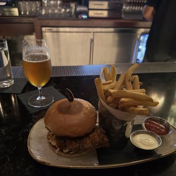 Redwood Room - Chicken sandwich - Lounges Near Me - San Francisco, California Redwood Room - Chicken sandwich - Lounges Near Me - San Francisco, California