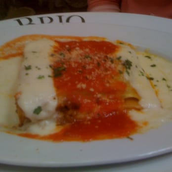 Brio Italian Grille - Mezza lasagna & insalata - Italian Near Me - Gilbert, Arizona