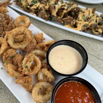 Moretti's Ristorante and Pizzeria - Fried Calamari and Brussel Sprouts - Italian Near Me - Chicago, Illinois Moretti's Ristorante and Pizzeria - Fried Calamari and Brussel Sprouts - Italian Near Me - Chicago, Illinois
