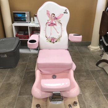 Luminous Nails - Nail Salons Near Me - Kalamazoo, Michigan