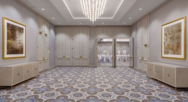DoubleTree by Hilton Hotel Houston - Greenway Plaza by null