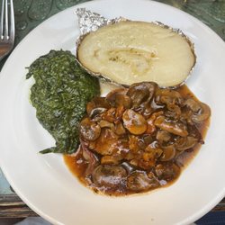 Tio Lucas - Fillet Mignon. And this is a Half Portion. I split the plate with my wife.