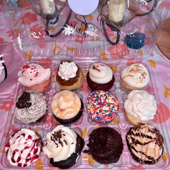Moonlight Cakes - Dozen Assorted Cupcakes - Bakeries Near Me - Bedford, Texas