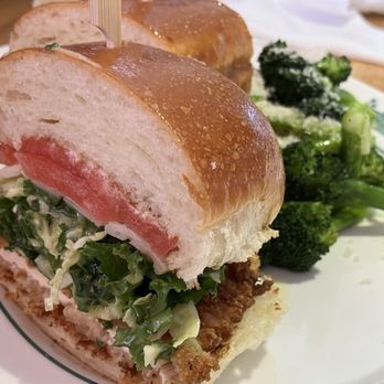 Hillstone Restaurant - New American Near Me - Bal Harbour, Florida