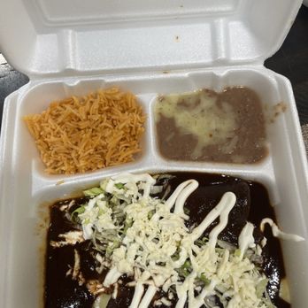 Laurel & Tle - Enchiladas de mole - Mexican Near Me - Los Angeles, California