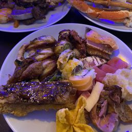 Dinner buffet items Dinner buffet items