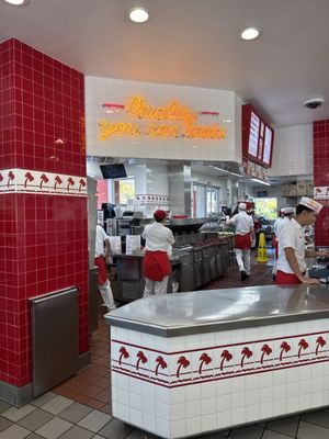 In-N-Out Burger by null