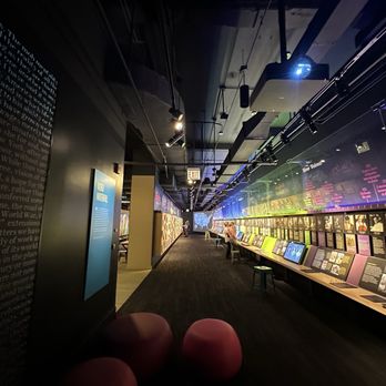 American Writers Museum - American Writers Museum : Main Walk - Museums Near Me - Chicago, Illinois American Writers Museum - American Writers Museum : Main Walk - Museums Near Me - Chicago, Illinois