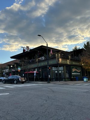 Hibernian Irish Pub & Restaurant by null