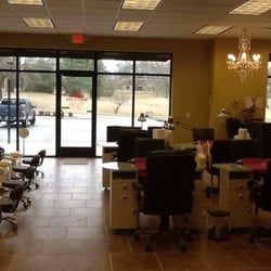 Sam's Nails And Spa
