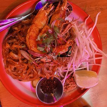 Funky Elephant - Pad Thai - Thai Near Me - San Francisco, California Funky Elephant - Pad Thai - Thai Near Me - San Francisco, California