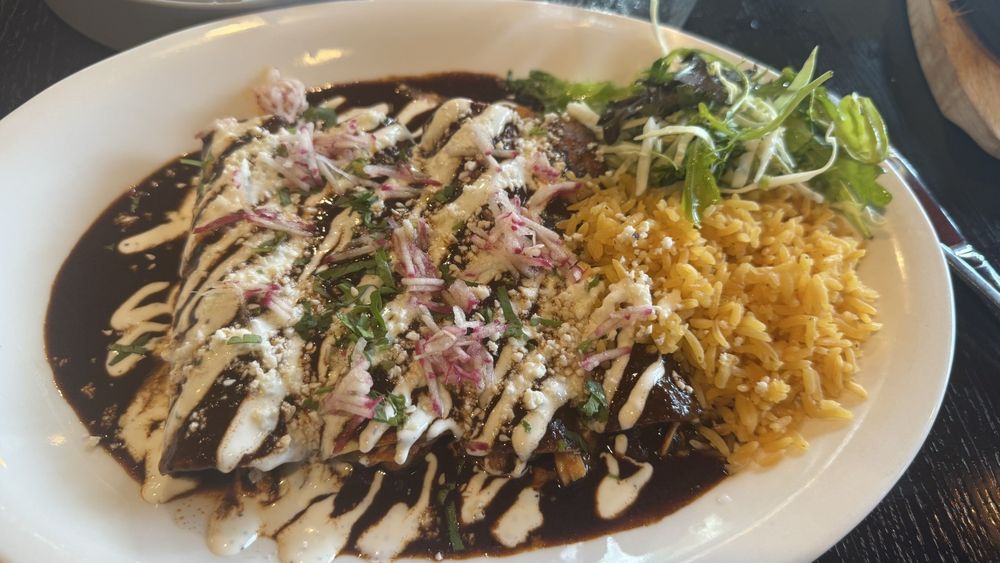 5 Rabanitos Restaurante and Taqueria - Hyde Park