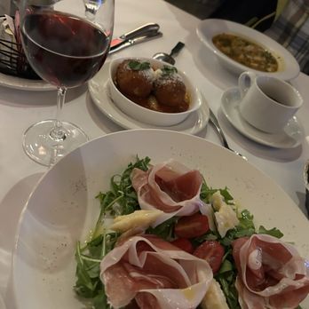 Ristorante Quattro - Italian Near Me - Montreal, Quebec