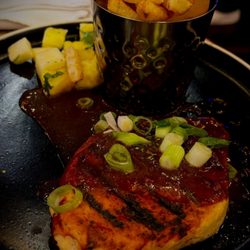 Turtle Bay - Vegan jerk chicken ( with some pineapple and fries )