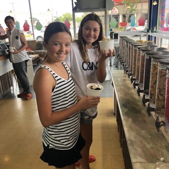 Frost - Ice Cream & Frozen Yogurt Near Me - Kailua, Hawaii Frost - Ice Cream & Frozen Yogurt Near Me - Kailua, Hawaii