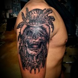 Skin Elixir - Skull and tophat tattoo by @sabrinacruz005