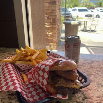 5th Street Burger & Fries - Spicy Western burger - Burgers Near Me - Tempe, Arizona