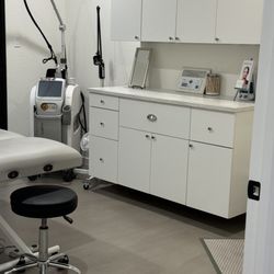 Napa Valley Electrology & Skin Care - Napa Valley Electrology + Skin Care treatment room.