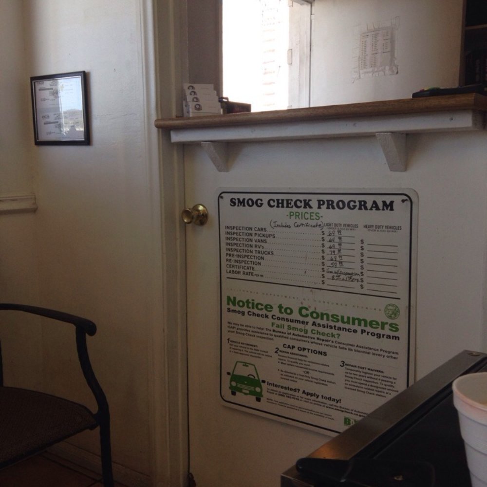 Five Star Smog Test Center - Reception area - Smog Check Stations Near Me - Santa Clarita, California Five Star Smog Test Center - Reception area - Smog Check Stations Near Me - Santa Clarita, California