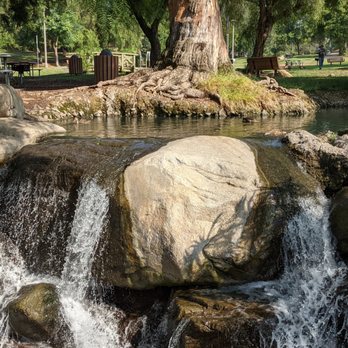 Eisenhower Park - Lots of mini waterfalls with super relaxing sounds. - Parks Near Me - Orange, California