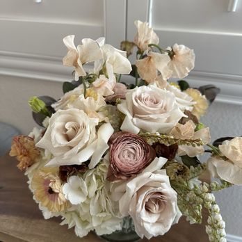 J Flowers - Florists Near Me - Redondo Beach, California J Flowers - Florists Near Me - Redondo Beach, California