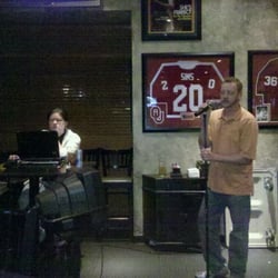 Louie's Grill and Bar
