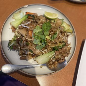 Sala Thai - Phad - see - ew - Thai Near Me - Phoenix, Arizona